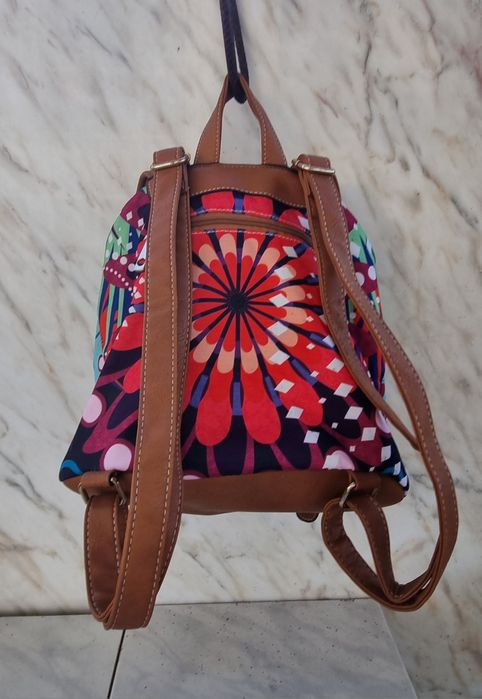 Mochila colorida