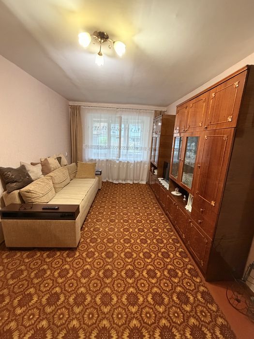 Продаж 3-х кімнатної квартири в центрі м.Шептицький