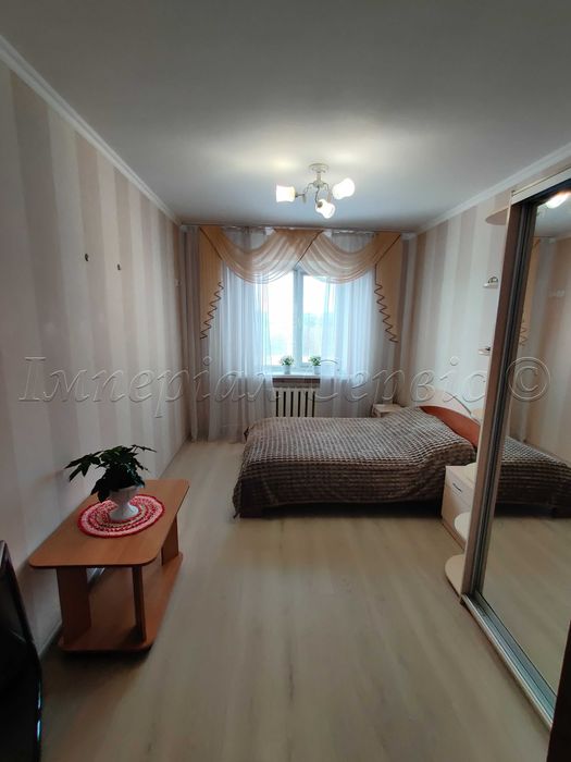 Сдам 2 комнатную с ремонтом на песках