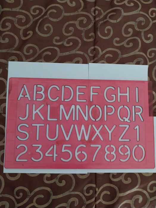 Modelos de pintura e desenho, letras e números, vermelho transparente