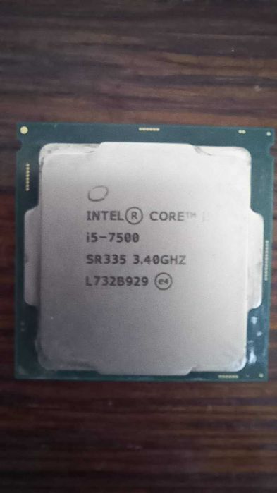 Intel Core i5-7500 – 4 núcleos, socket 1151