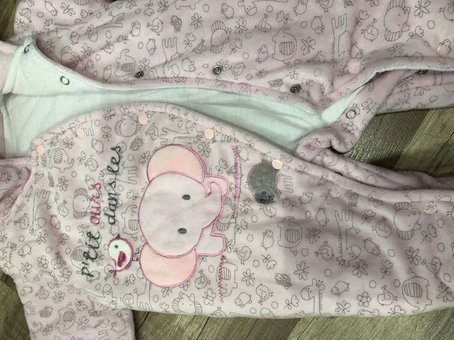 Kombinezon niemowlęcy