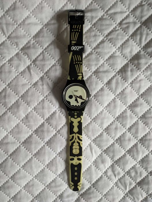 Relogio Swatch Baron Samedi 007 Live and Let Die
