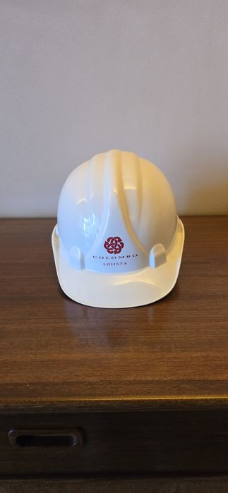 Capacete de obra - inauguração do Colombo