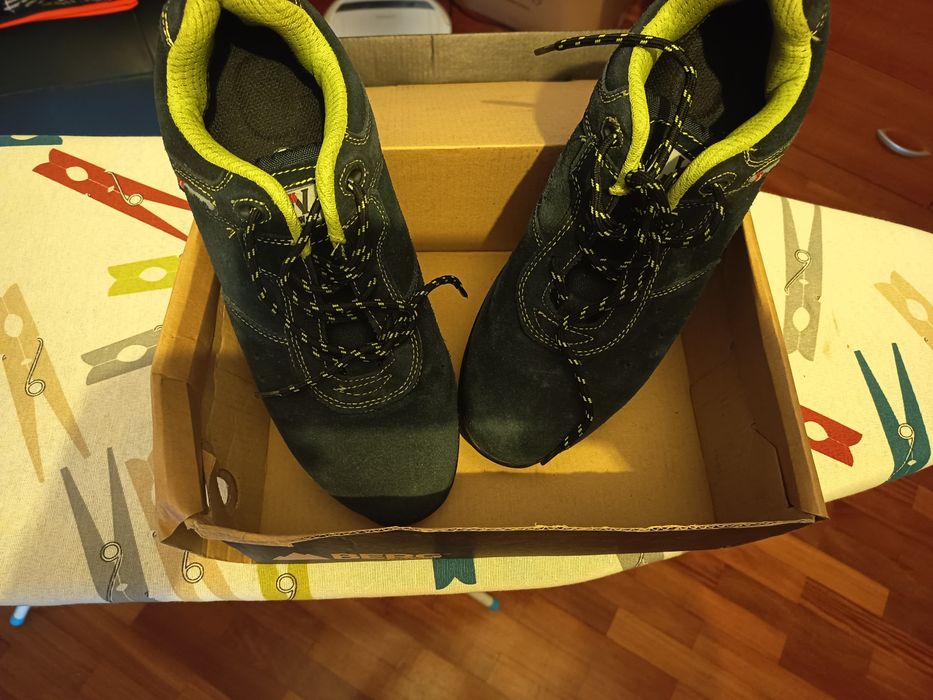 Botas com biqueira de aço