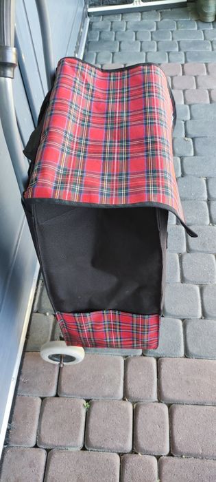 Wózek zakupowy transportowy