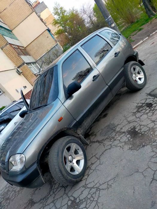 Нива Шевроле 2005