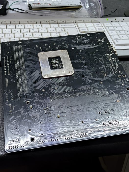 Материнська плата ASRock B760M-HDV/M.2 D4