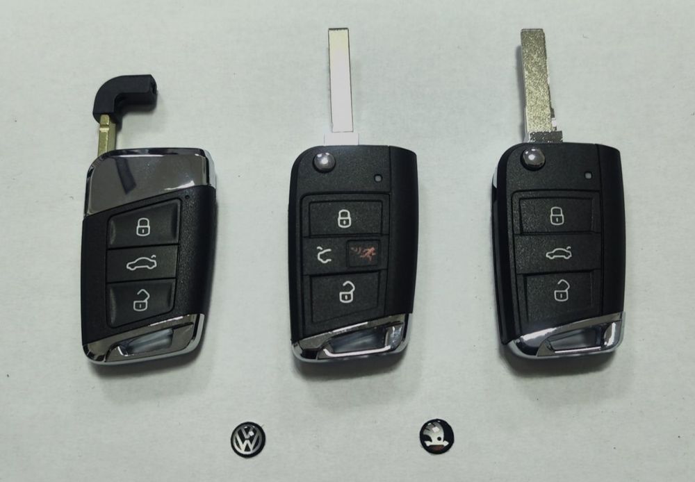 Выкидной ключ VW, Skoda, Seat, Audi + Лого + Батарейка