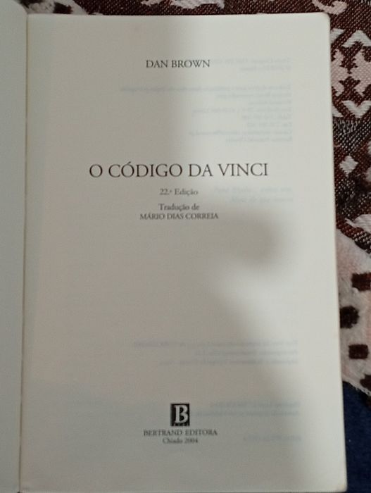 O Código DaVinci por Dan Brown