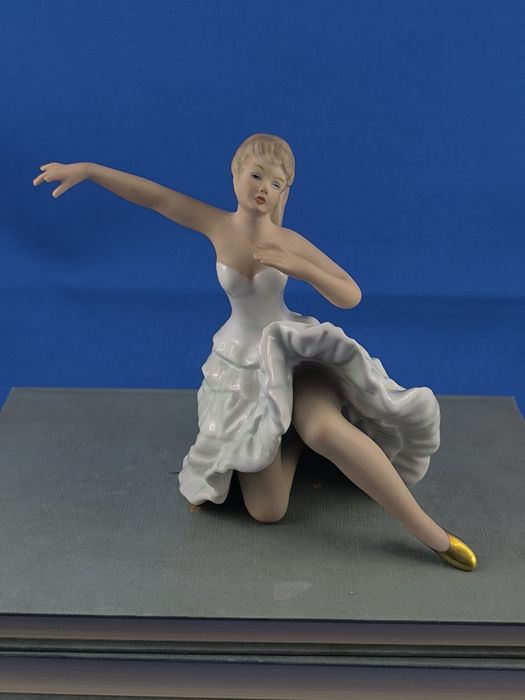 Dama tancerka baletnica Wallendorf Niemcy #porcelana #dekoracja