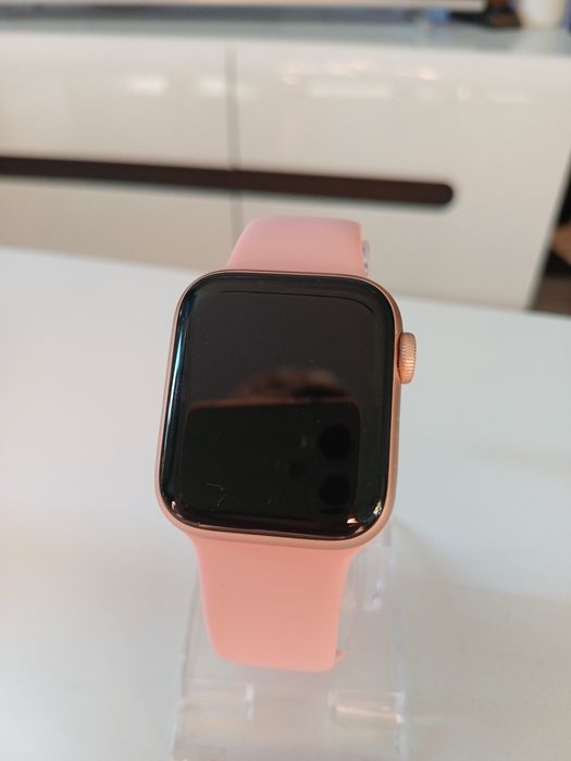 Apple watch series 6 GPS Gold, 40mm