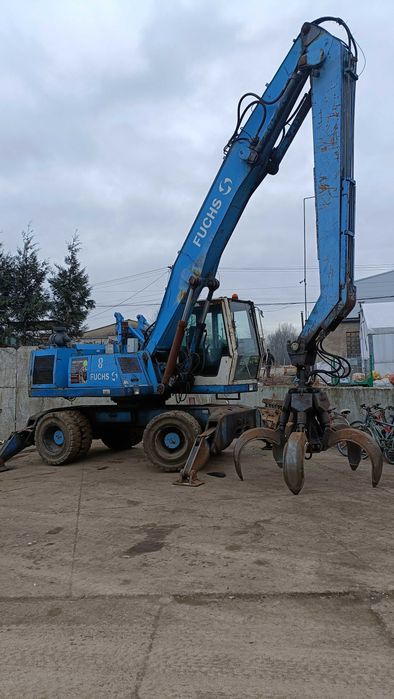 Fuchs MHL 331 Ładowarka