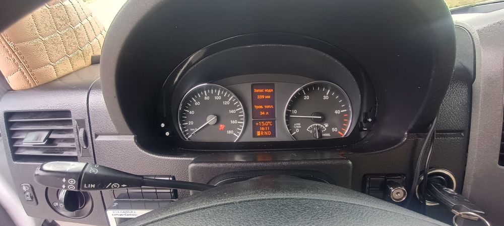 Mercedes- sprinter