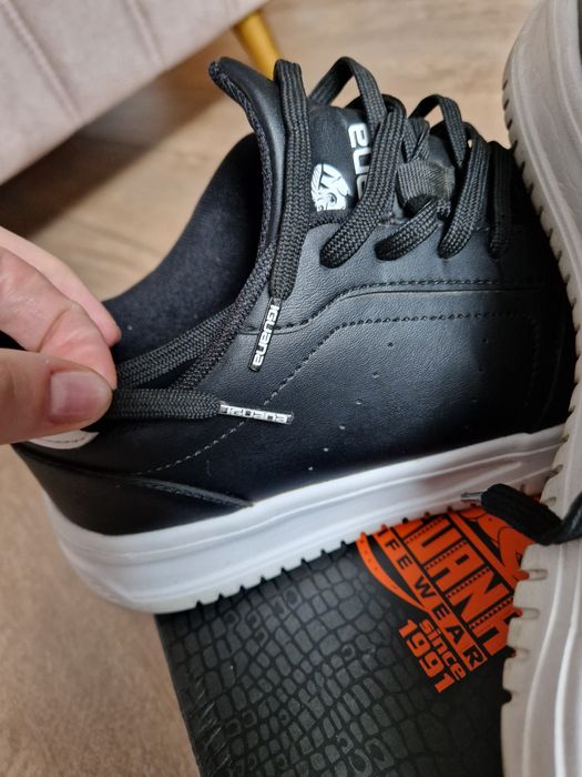 Buty iguana 42 sportowe