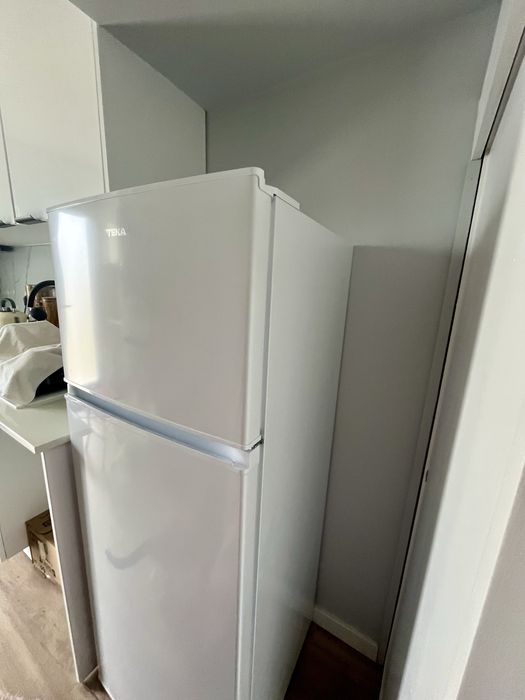 Frigorífico TEKA 2 portas novo