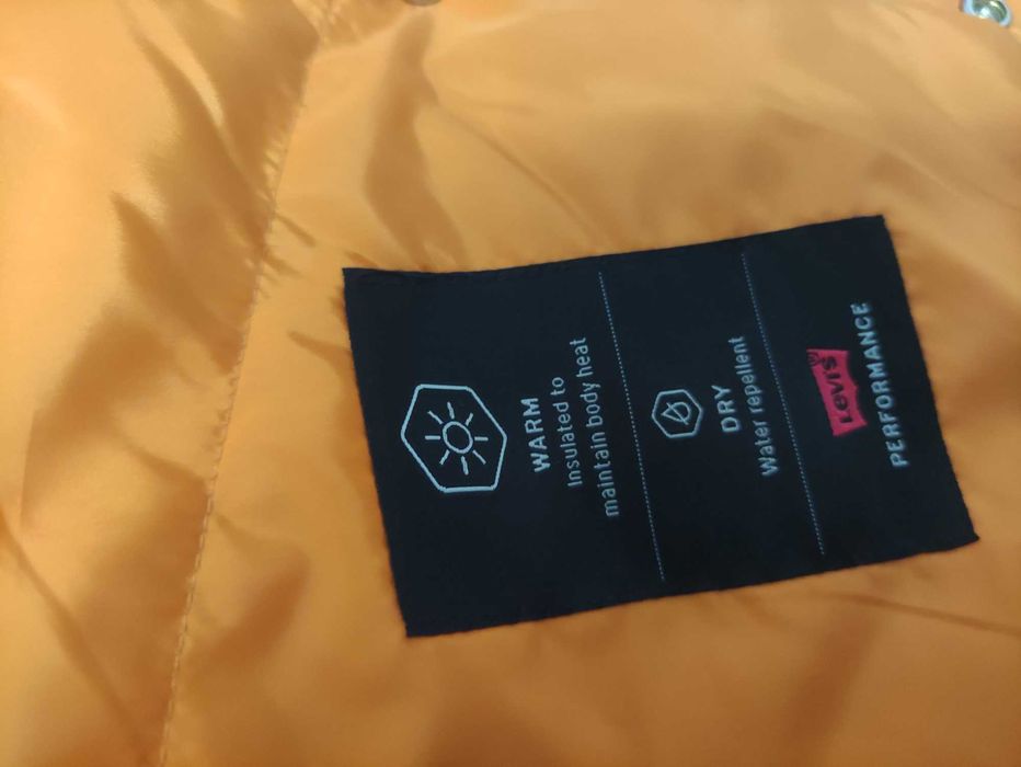 Чоловіча безрукавка  Levi's