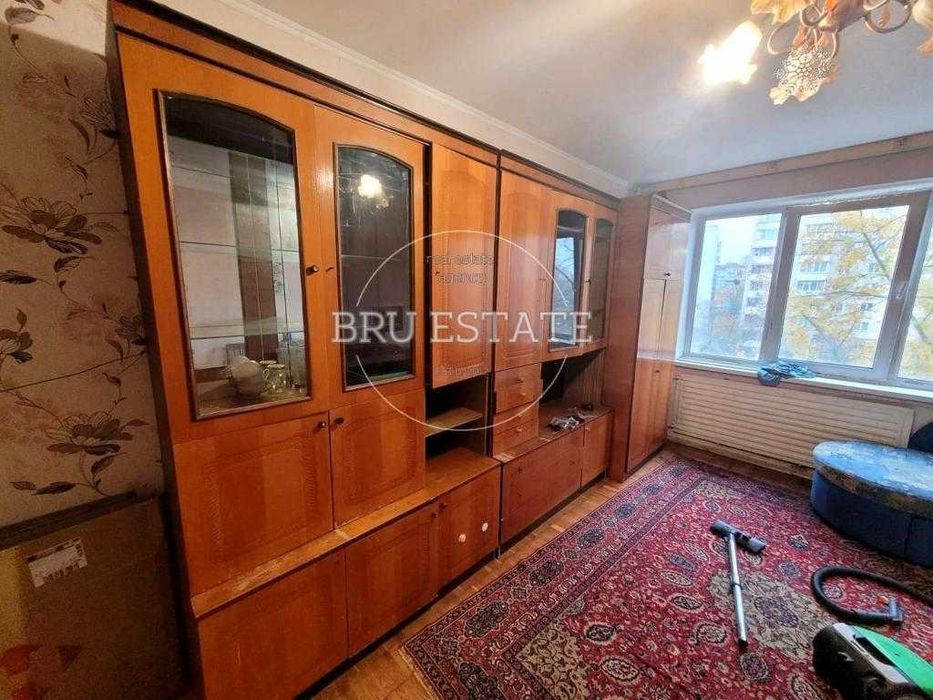 Продам  1к вул. Шухевича 28 а   Воскресенка