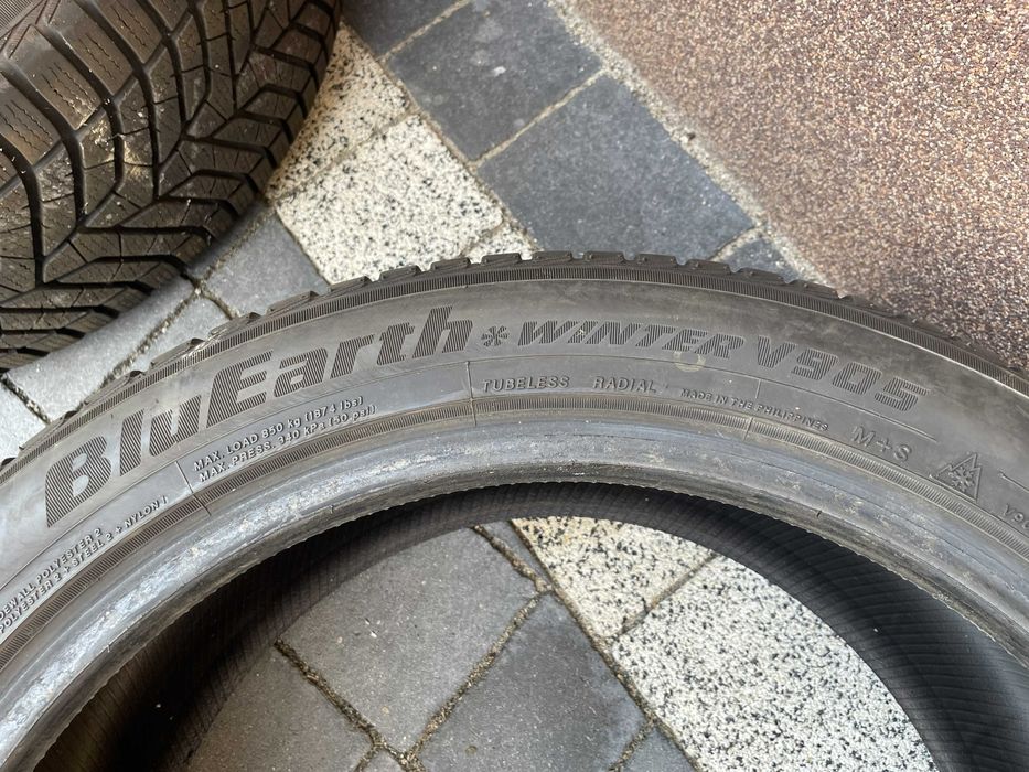 Opony zimowe Yokohama 245/45 R19 - 4 szt.