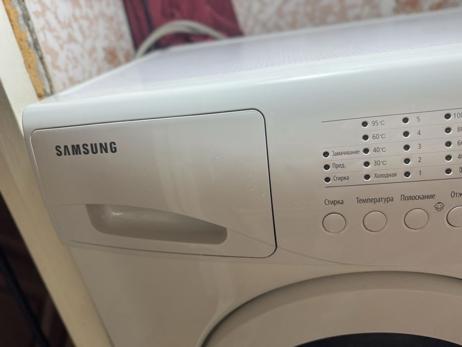 Продам стиральну машинку Samsung 4.5 кг