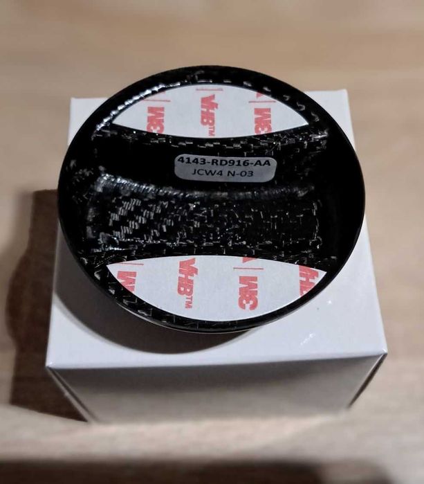 MINI John Cooper Works nakładka z karbonu na korek wlewu paliwa