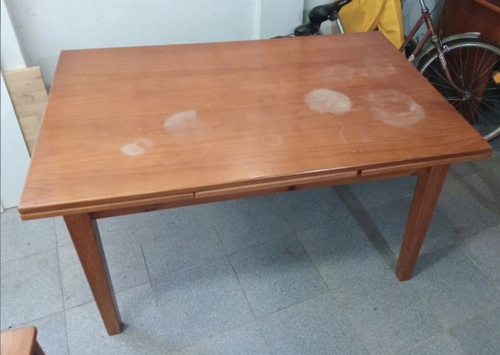 Extendable wooden table64585164227715120