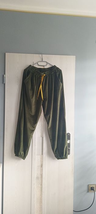 Dresy nowe z metką.