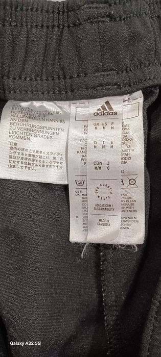 Spodnie Adidas Manchester United.