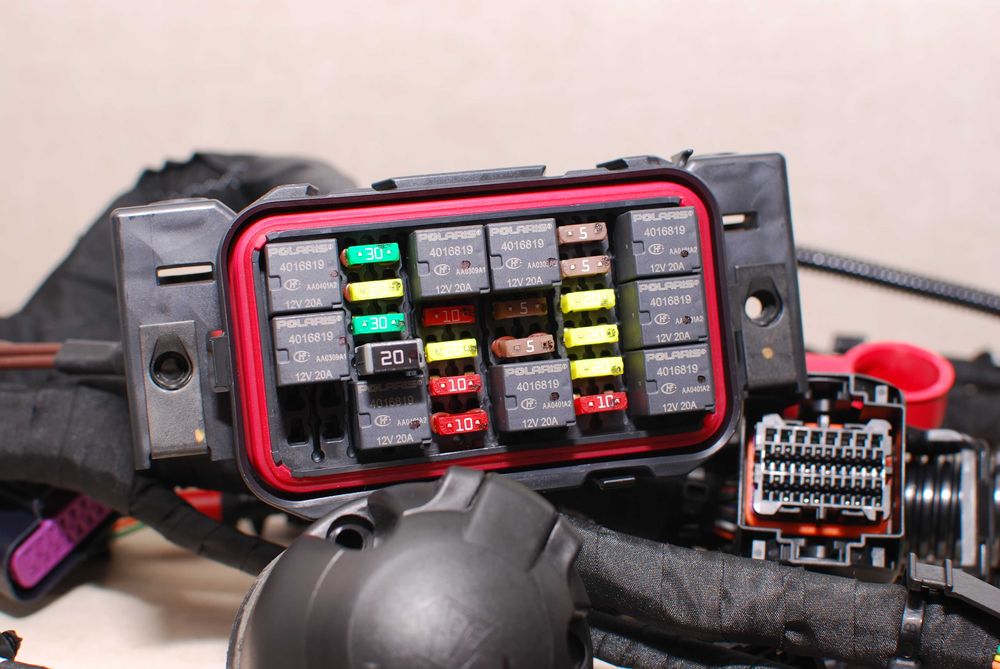 Polaris SCRAMBLER XP 1000 S TRACTOR - instalacja wiązka elektryczna