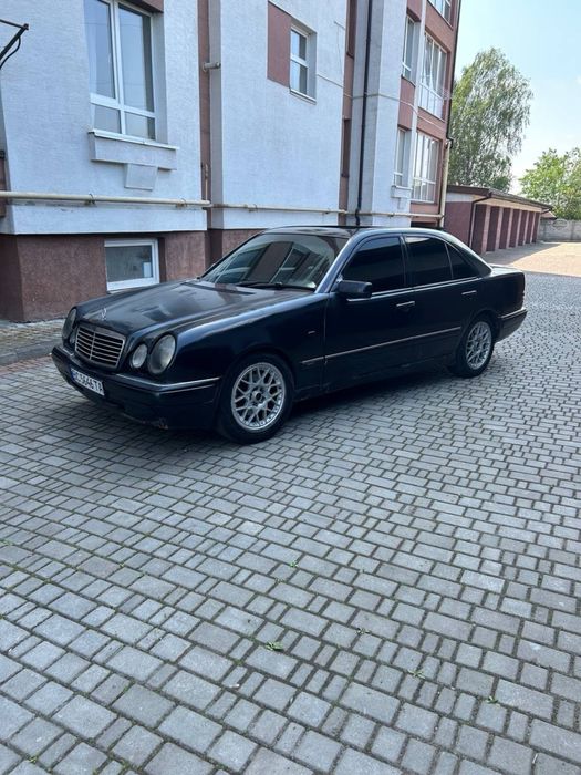 MERCEDES W210 Avantgarde