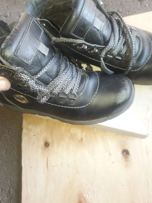 Ботінки дитячі чорні.