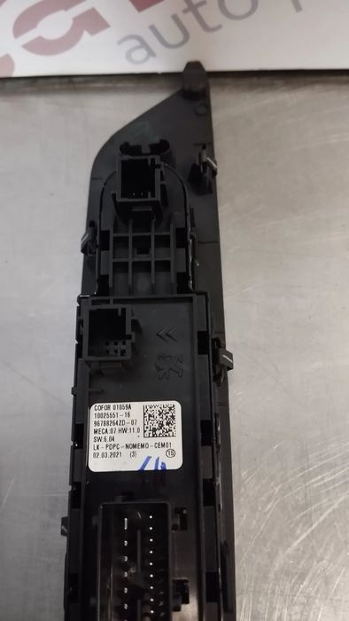 COMANDO / BOTÕES DOS VIDROS PEUGEOT 208 II / 2008 II REF. 96788264ZD