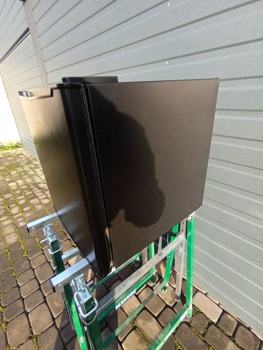 Lodówka z mini zamrażalnikiem