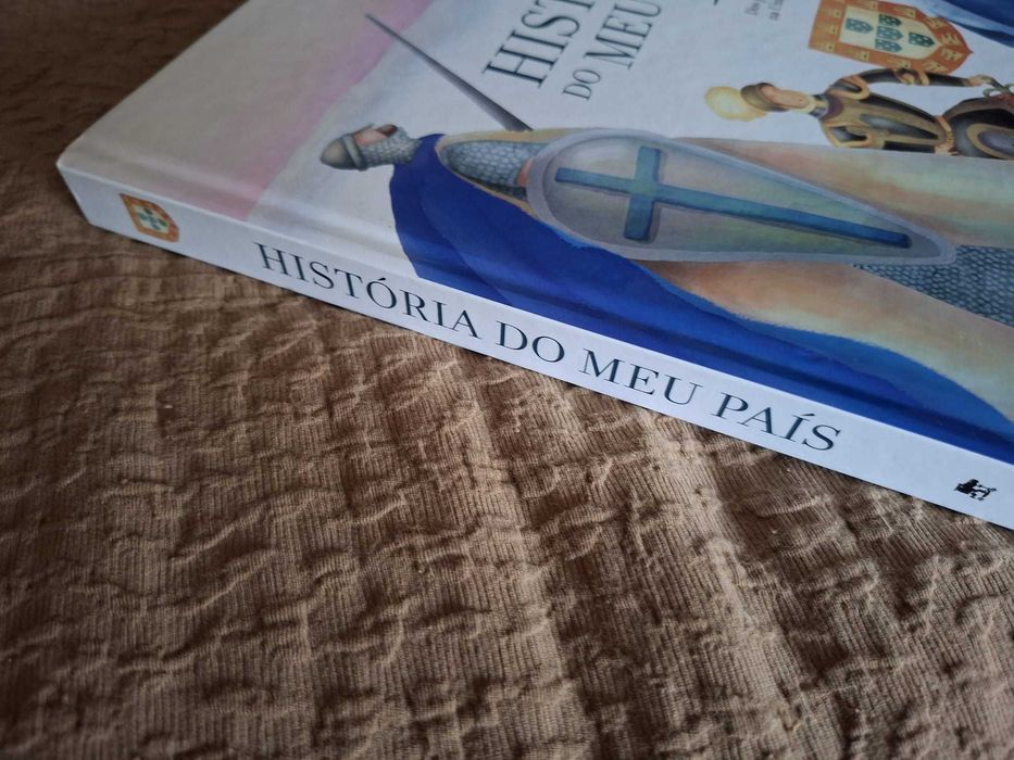Livro Infantil -  "História do Meu País"