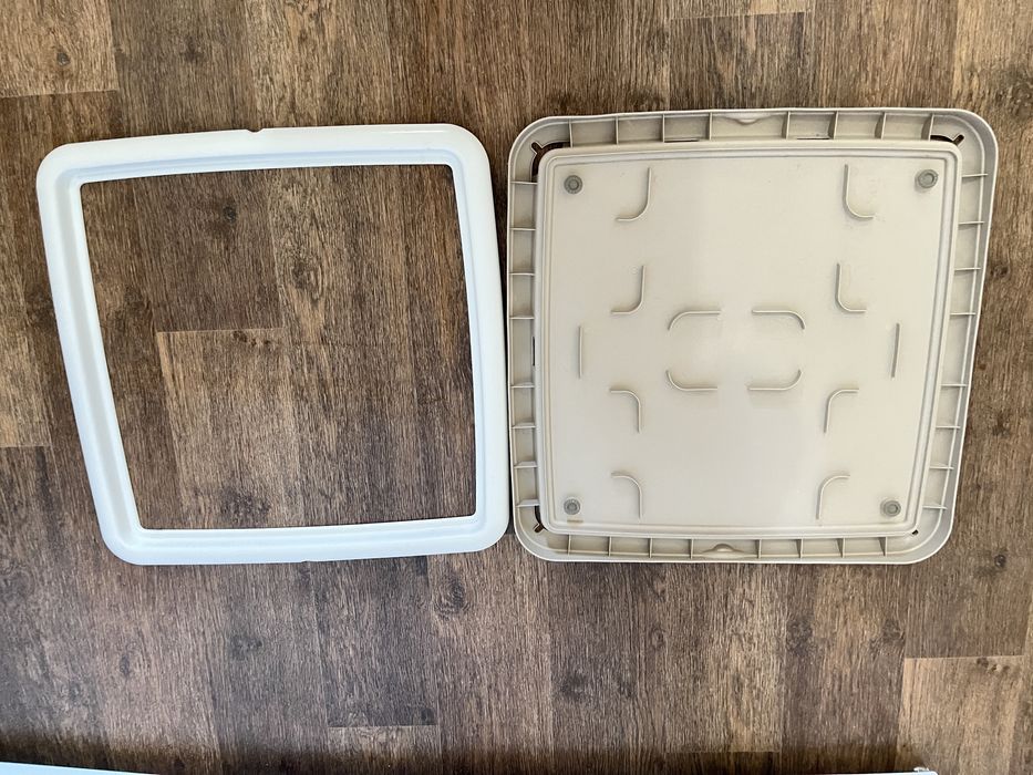 Лоток для собак Trixie новий 60/60/3 новий