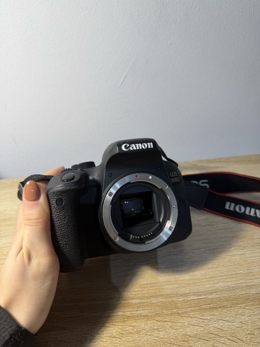 Canon 800D  - camara fotográfica