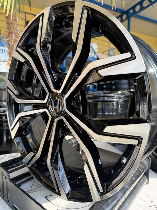 Felgi aluminiowe Honda 17 cali