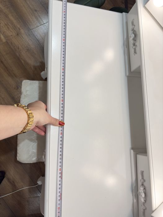 Toaletka biała ze swiatłem led