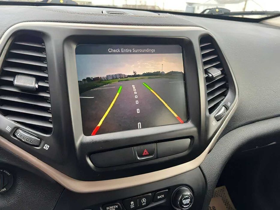 Jeep Cherokee      2017