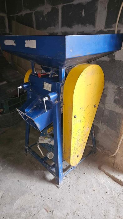 Śrutownik  walcowy JAWOR