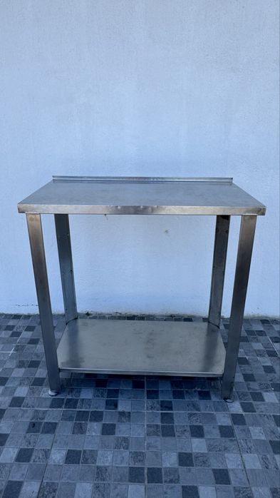 Mesa / Bancada de Trabalho Industrial em Aço Inox (Com Prateleira e Alçado)