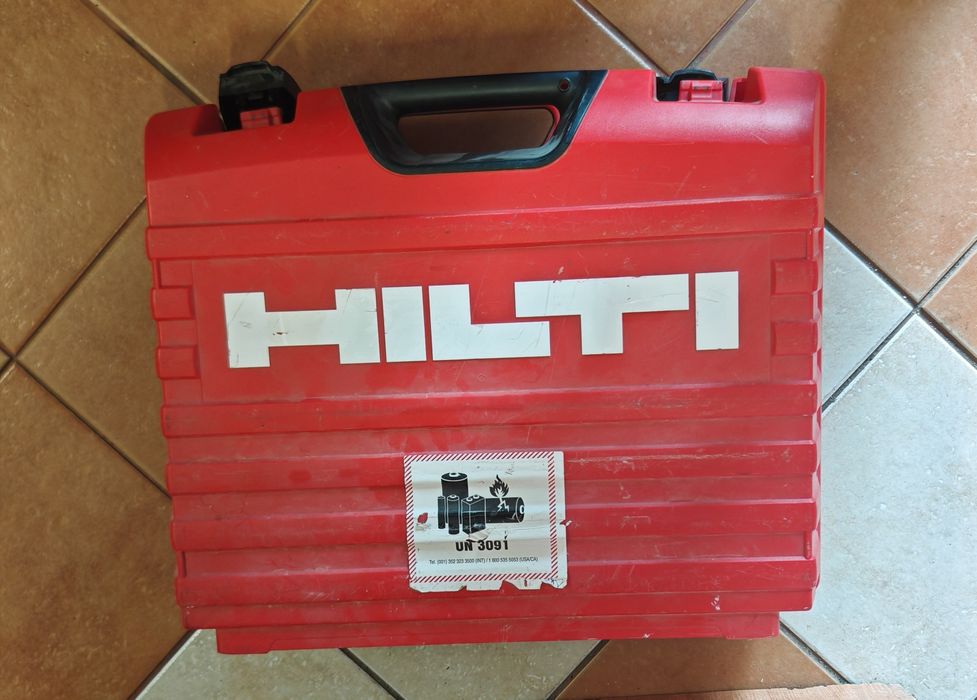 Gwoździarka Gazowa Hilti