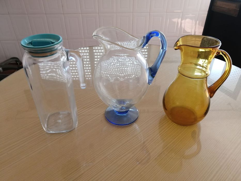 lote de 3 jarros em vidro estado novo