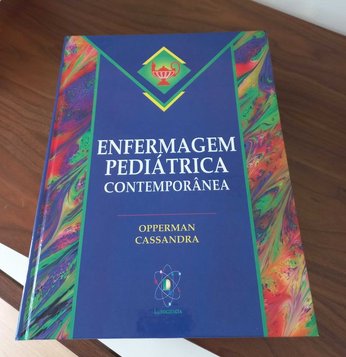 Livros de Enfermagem Pediatrica e Intervenções 150> desde 35€