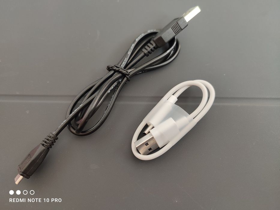 Два кабеля - Micro Usb та Type C.