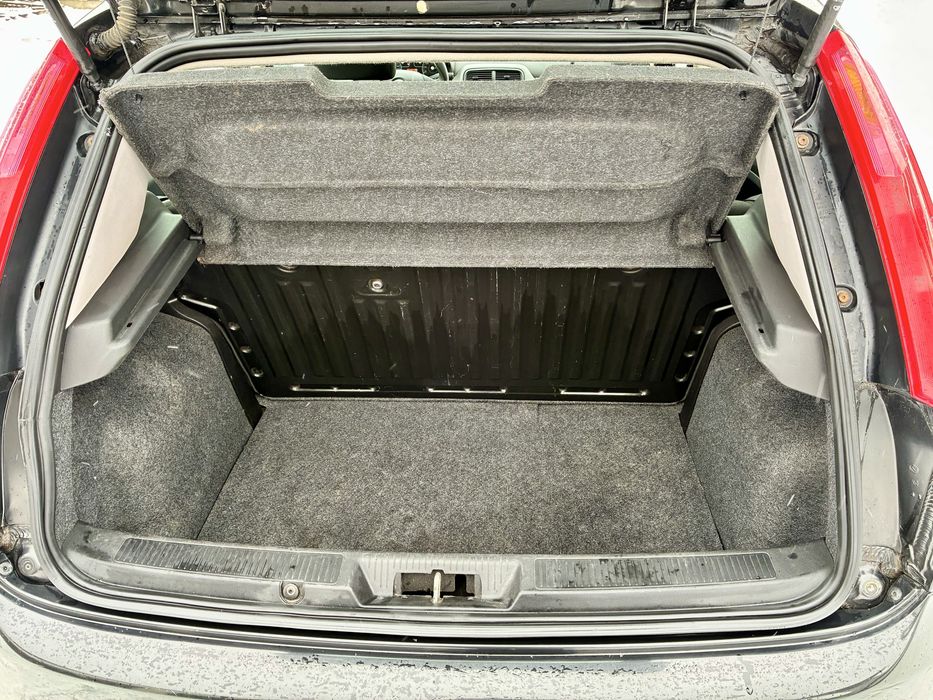 Samochod Fiat Grande Punto benzyna 2008r