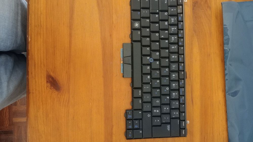 Teclado para Dell laptop usado