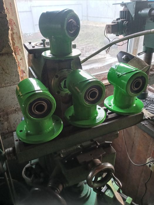 Продам вертикально-фрезерну головку для НГФ 110