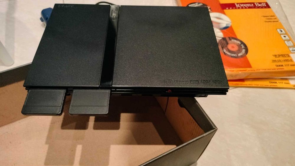 Consola  PS2 DESBLOQUEADA + 3 Comandos + Pistola +150 JOGOS + EXTRAS