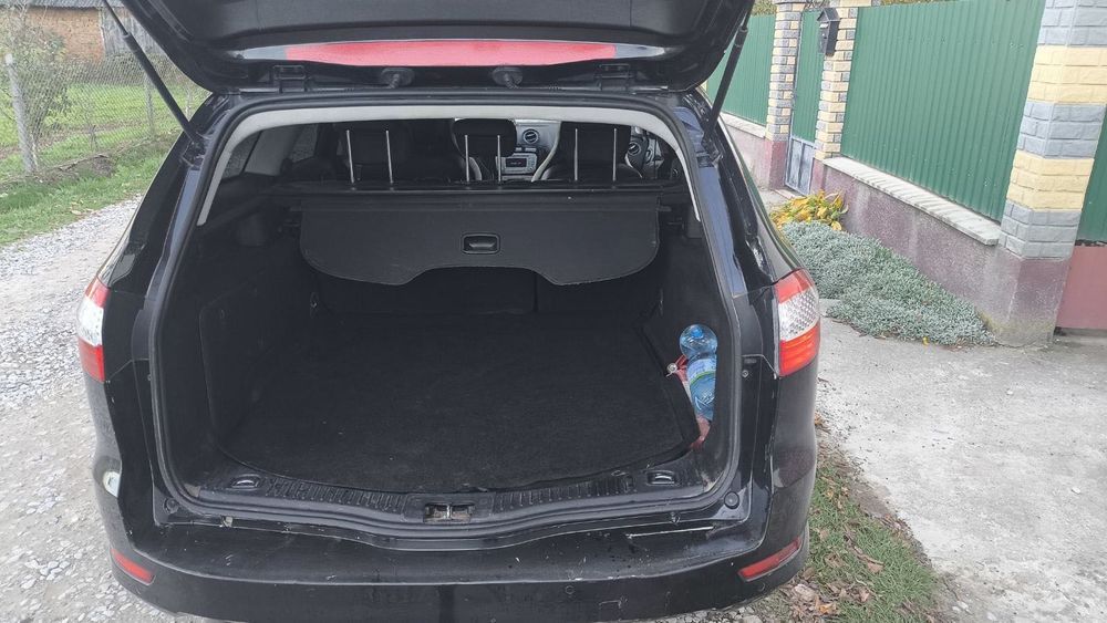 Ford  Mondeo 1,8 TITANIUM